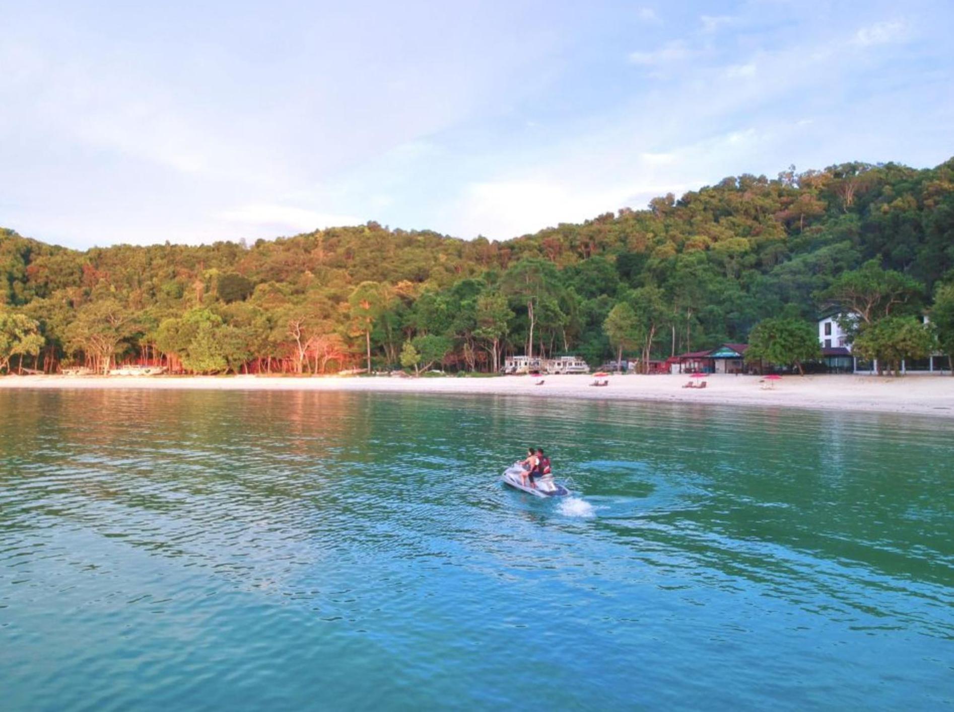 Dolphin Bay Island Resort Kota Belud Dış mekan fotoğraf
