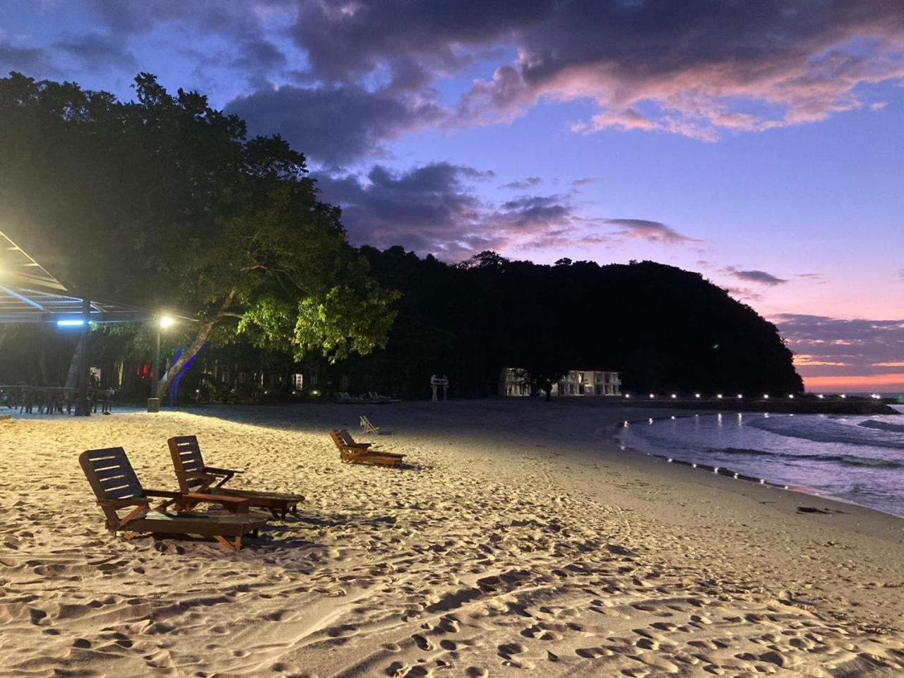 Dolphin Bay Island Resort Kota Belud Dış mekan fotoğraf